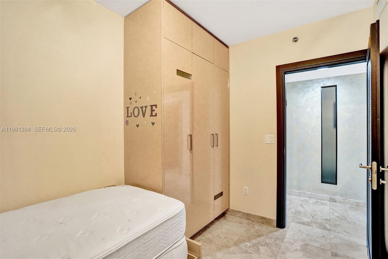 1850 S Ocean Dr, Unit 2003, Hallandale Beach, FL 33009 Photo