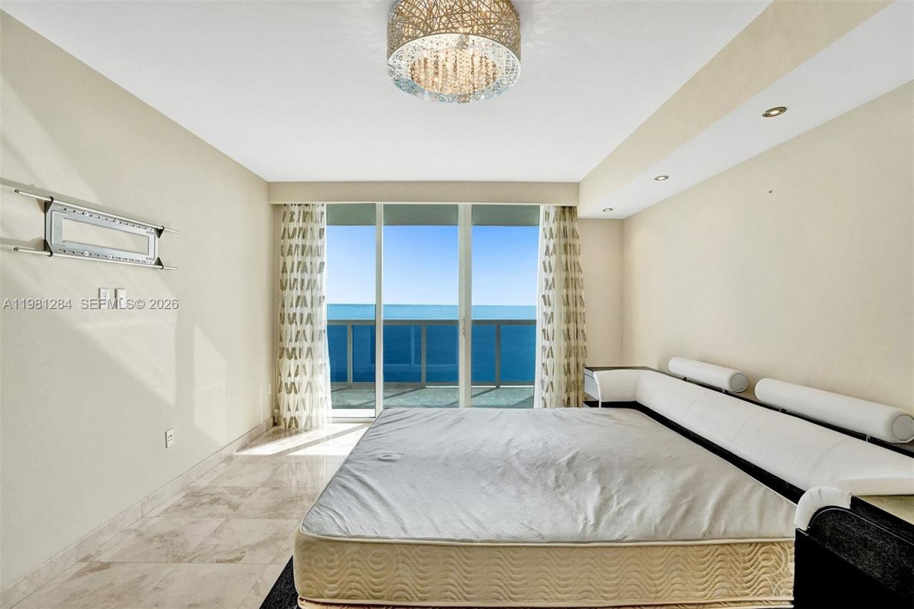 1850 S Ocean Dr, Unit 2003, Hallandale Beach, FL 33009 Photo