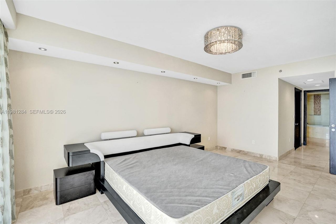 1850 S Ocean Dr, Unit 2003, Hallandale Beach, FL 33009 Photo