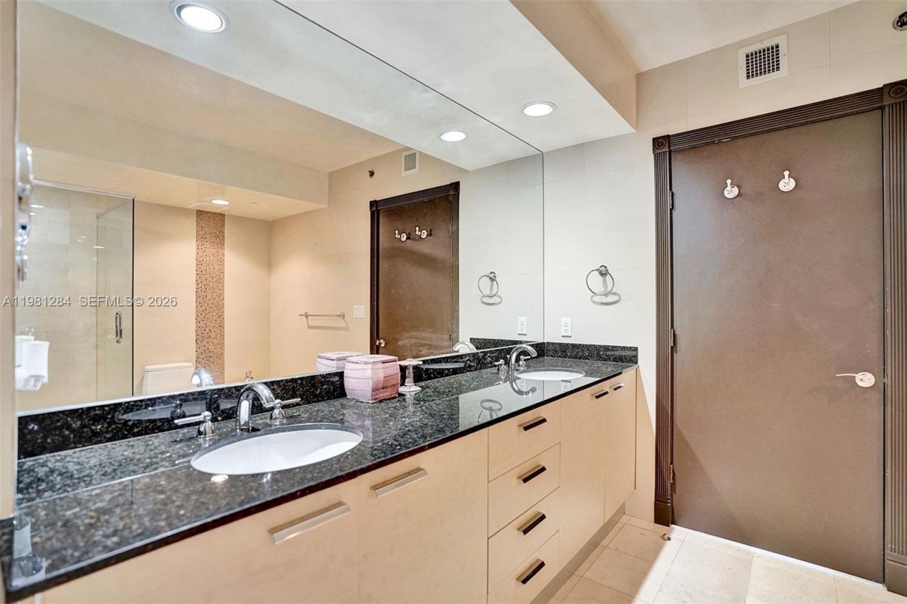 1850 S Ocean Dr, Unit 2003, Hallandale Beach, FL 33009 Photo