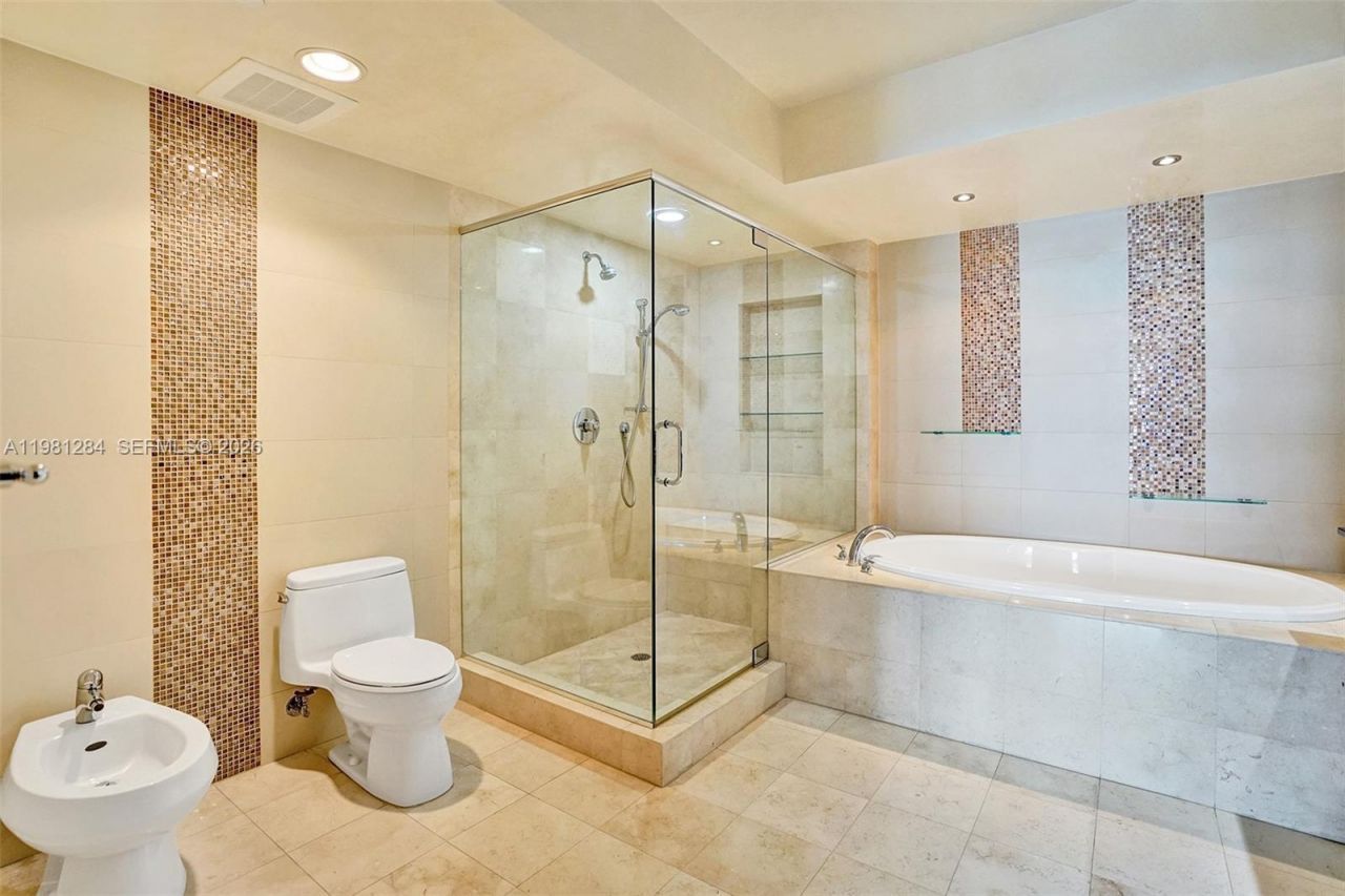 1850 S Ocean Dr, Unit 2003, Hallandale Beach, FL 33009 Photo