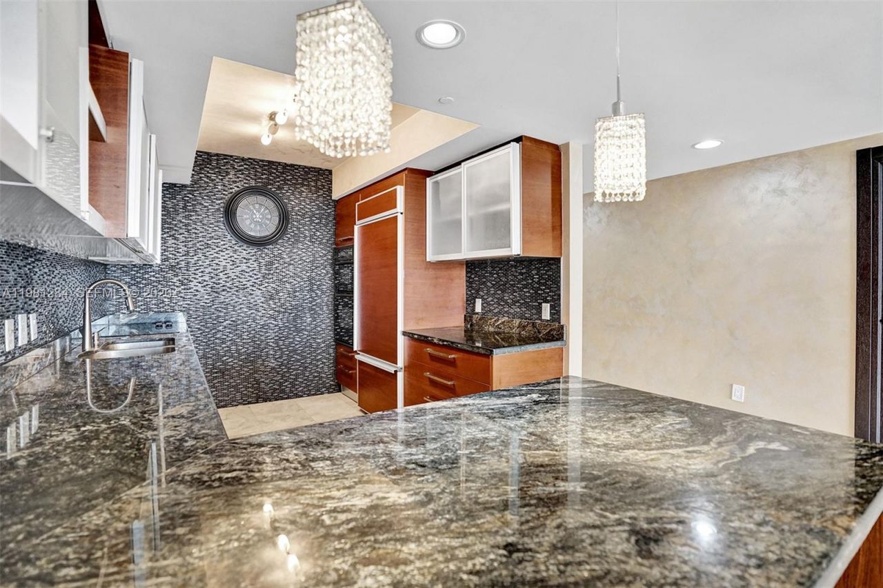 1850 S Ocean Dr, Unit 2003, Hallandale Beach, FL 33009 Photo