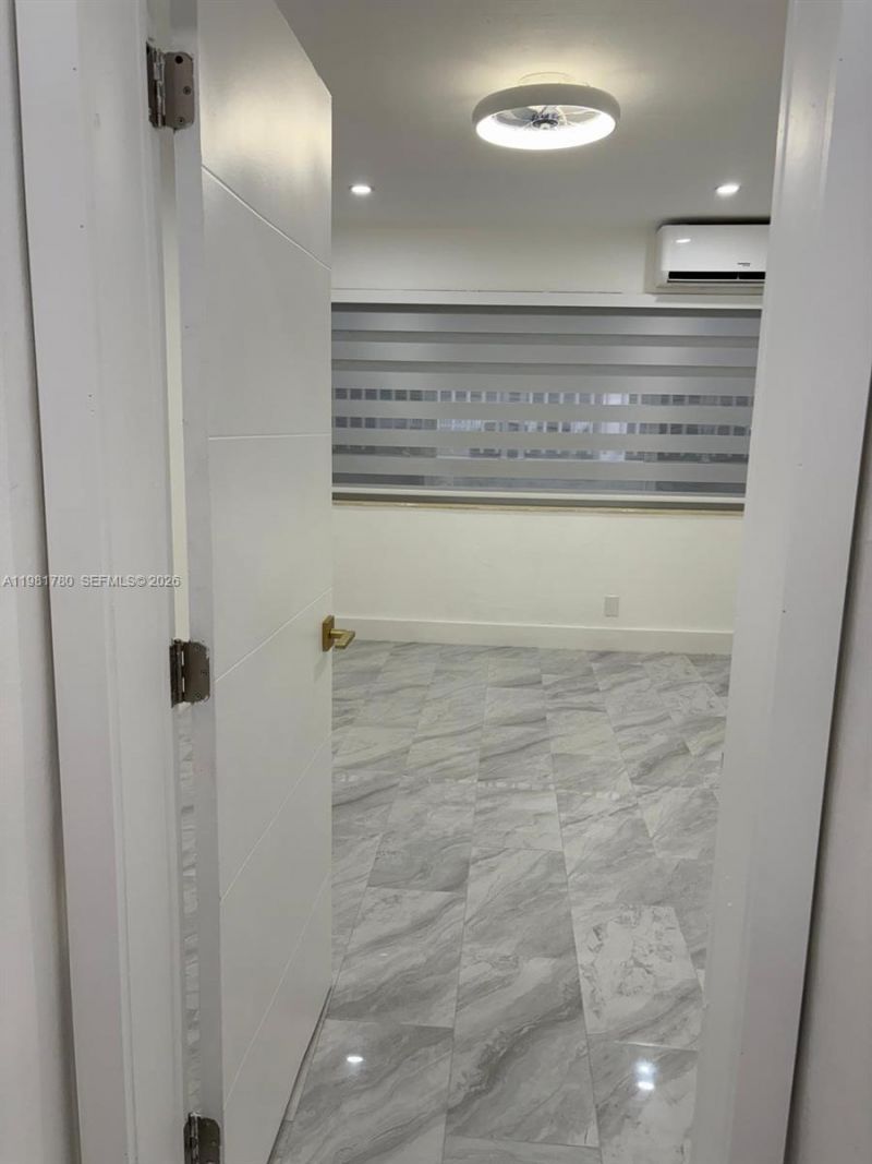 6890 Abbott Ave , Unit 3A, Miami Beach, FL 33141 Photo