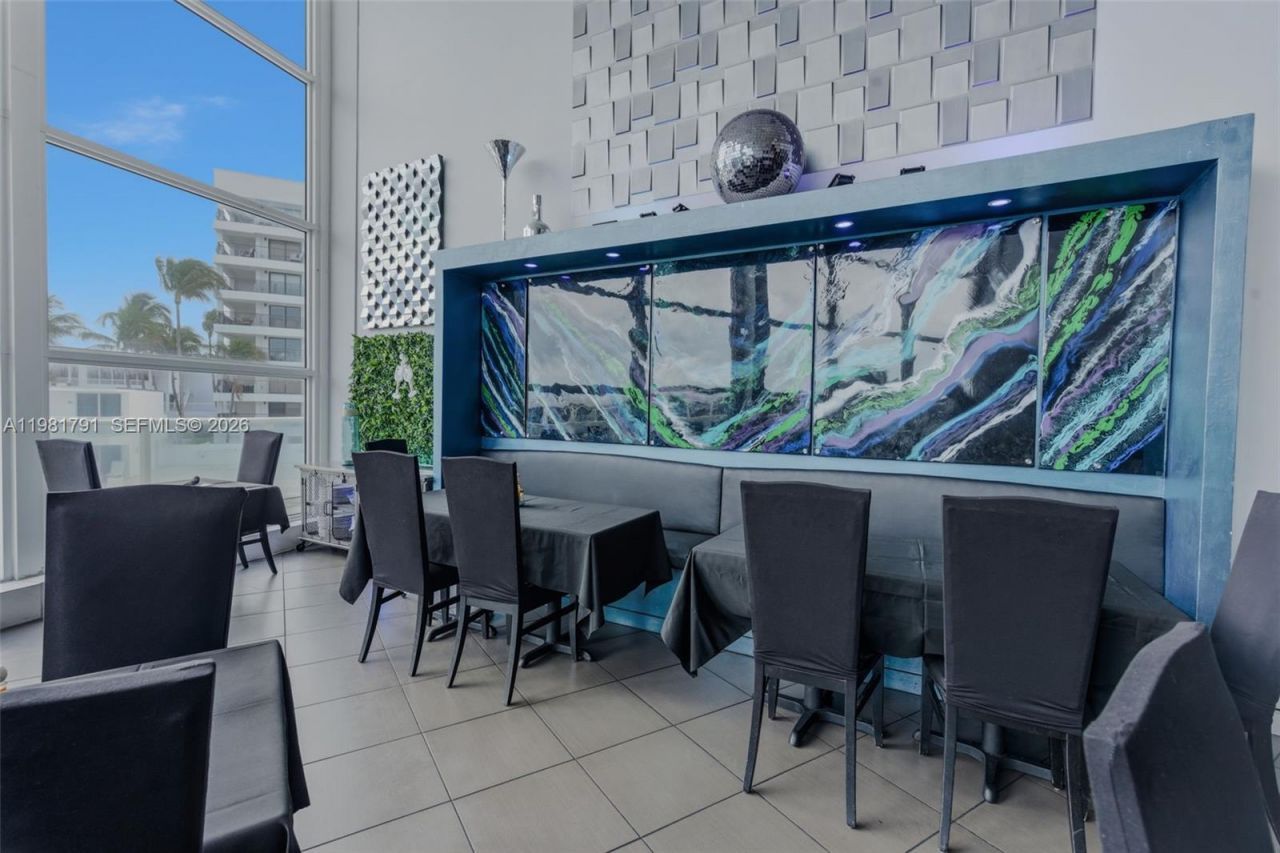 5445 Collins Ave , Miami Beach, FL 33140 Photo