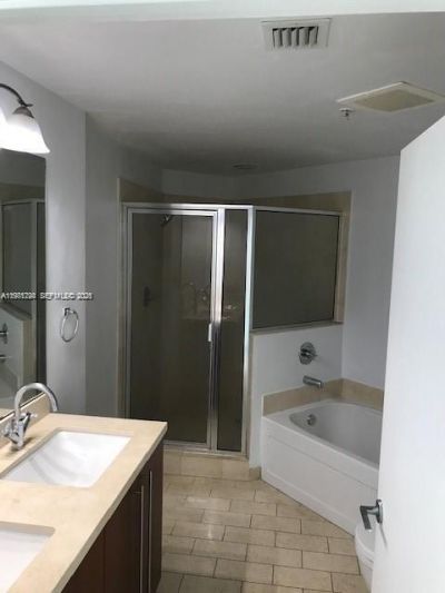 79 SW 12th St , Unit 1106-S, Miami, FL 33130 Photo