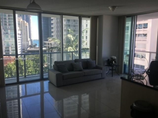 79 SW 12th St , Unit 1106-S, Miami, FL 33130 Photo