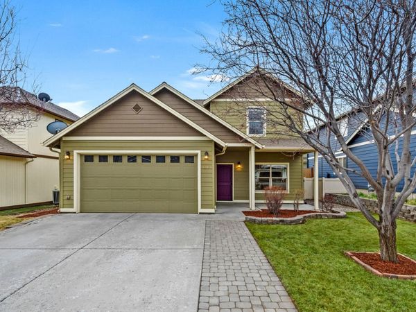 641 SE Glengarry Place, Bend, OR 97702