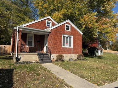 12 Harshman Street, Brookville, OH 45309