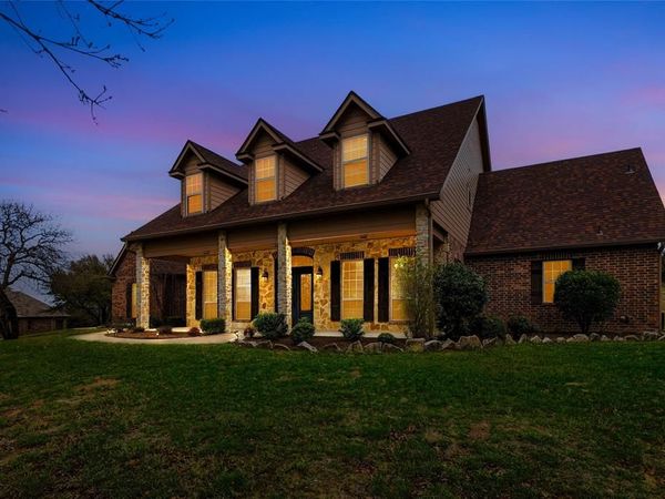 210 Acorn Court, Aledo, TX 76008