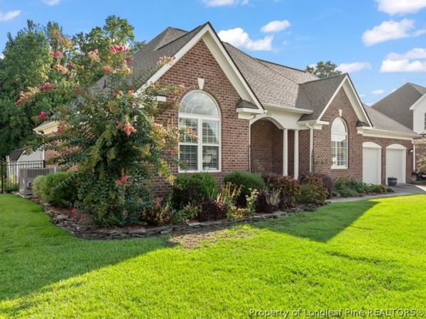 415 W Summerchase Drive, Fayetteville, NC 28311