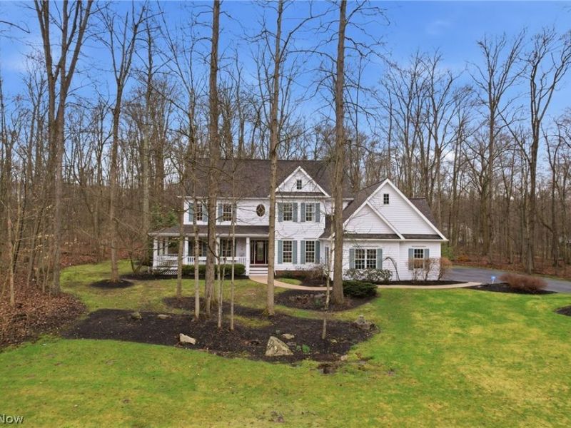 113 Champion Lane, Chagrin Falls, OH 44022 Photo 1