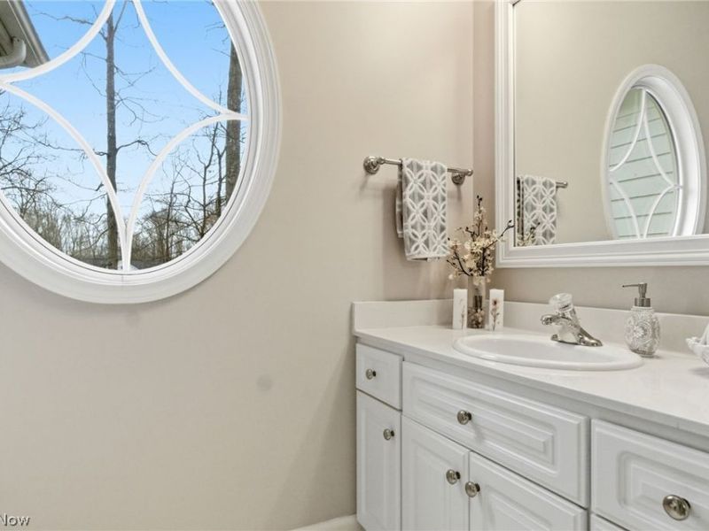 113 Champion Lane, Chagrin Falls, OH 44022 Photo 29