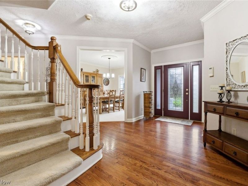 113 Champion Lane, Chagrin Falls, OH 44022 Photo 3