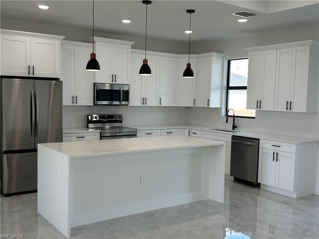 4020 34th St Sw, Lehigh Acres, FL 33976 Photo