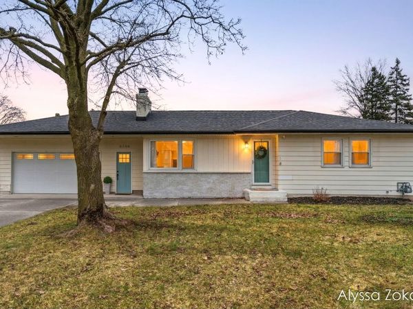 6566 Cherrywood Avenue, Jenison, MI 49428
