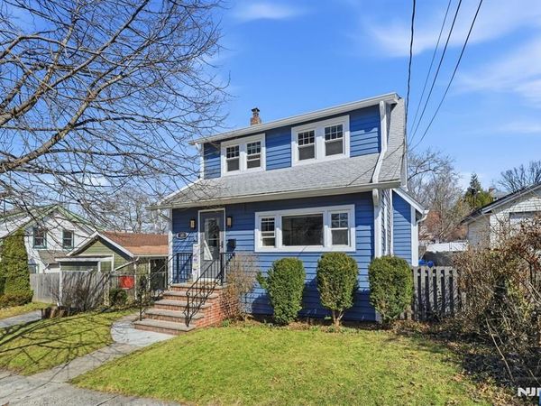 33 Beechwood Avenue, BOGOTA, NJ 07603