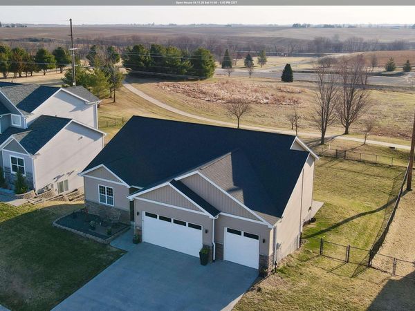 726 E 26th Street N, Newton, IA 50208