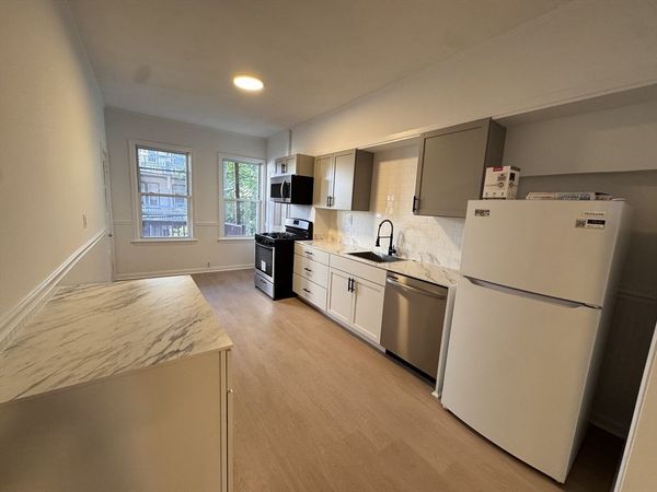 211 Chelsea, Unit 2, Boston, MA 02128