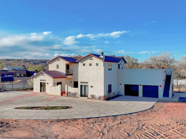 2201 Loma Larga Road, Corrales, NM 87048