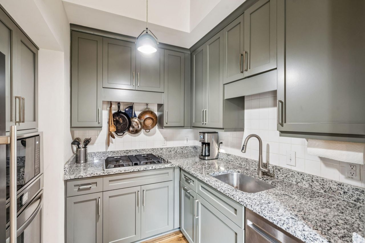 6 Catfiddle Street Photo 27