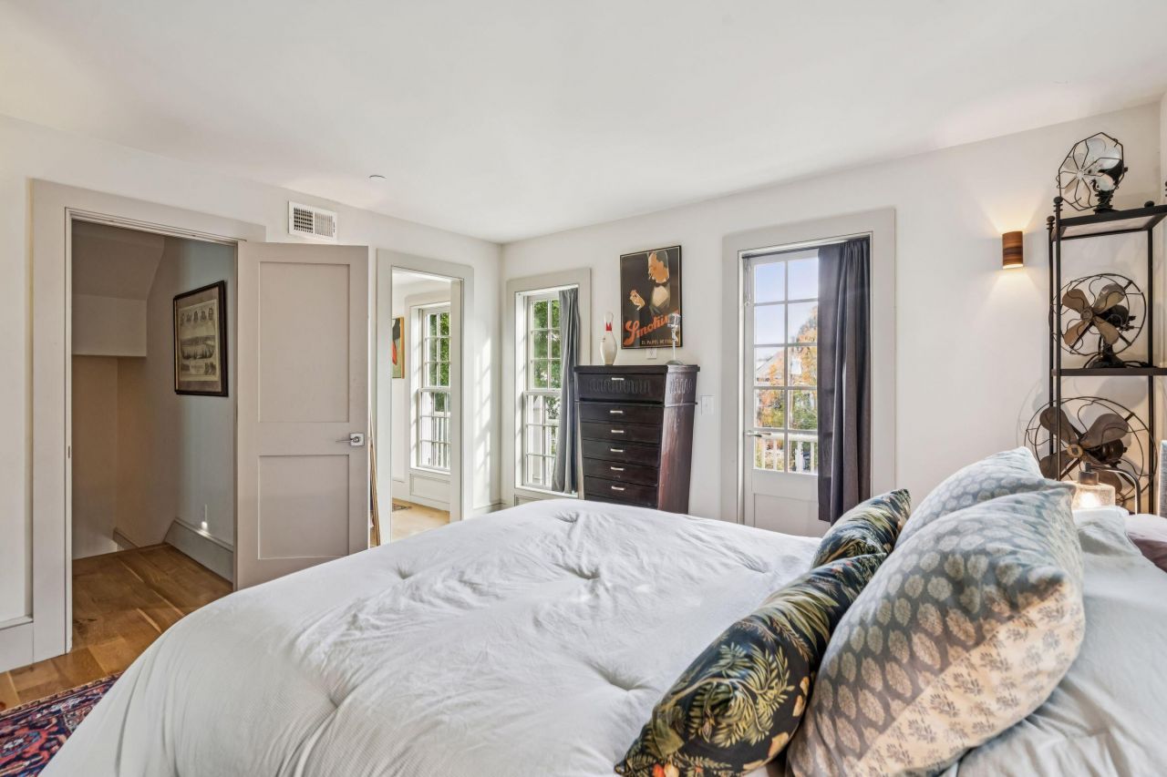 6 Catfiddle Street Photo 36