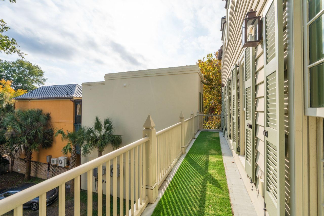 6 Catfiddle Street Photo 40