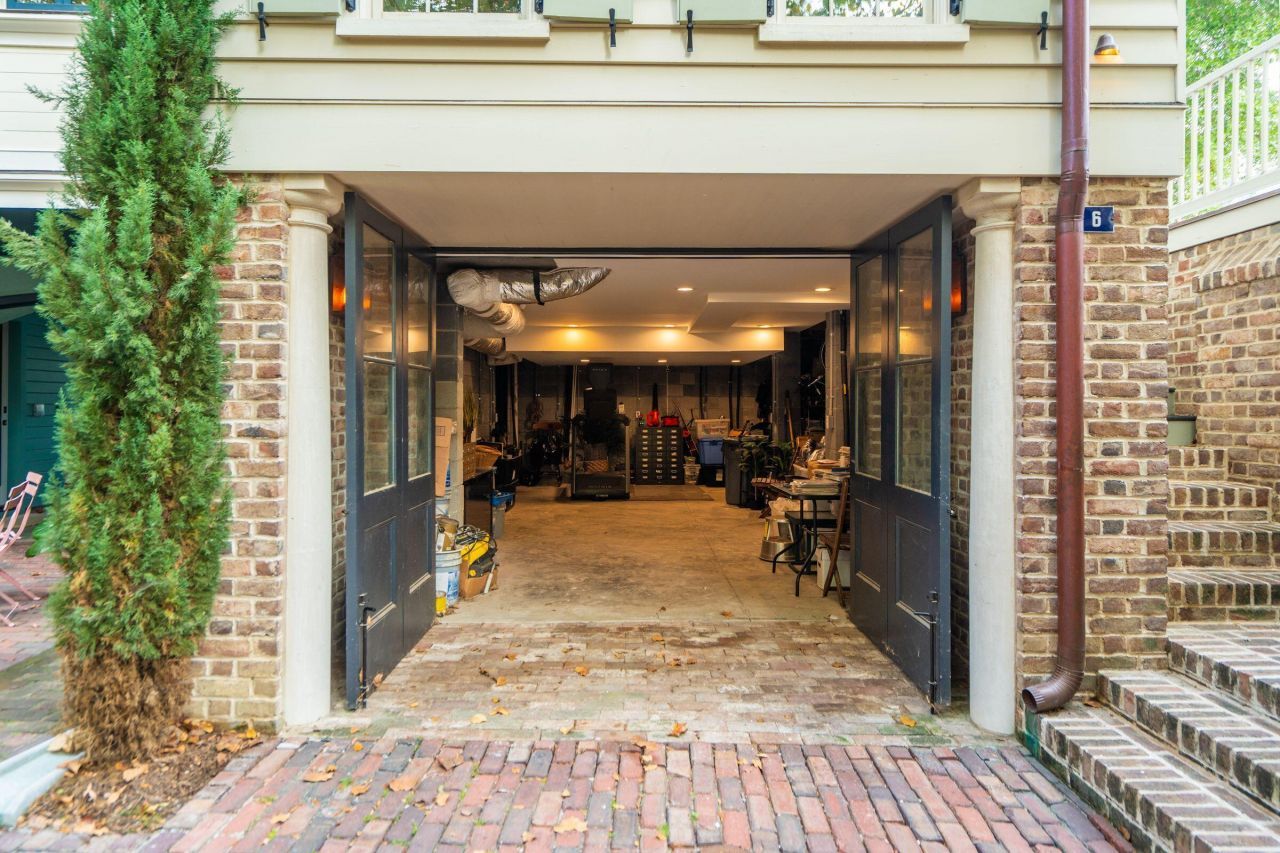 6 Catfiddle Street Photo 5