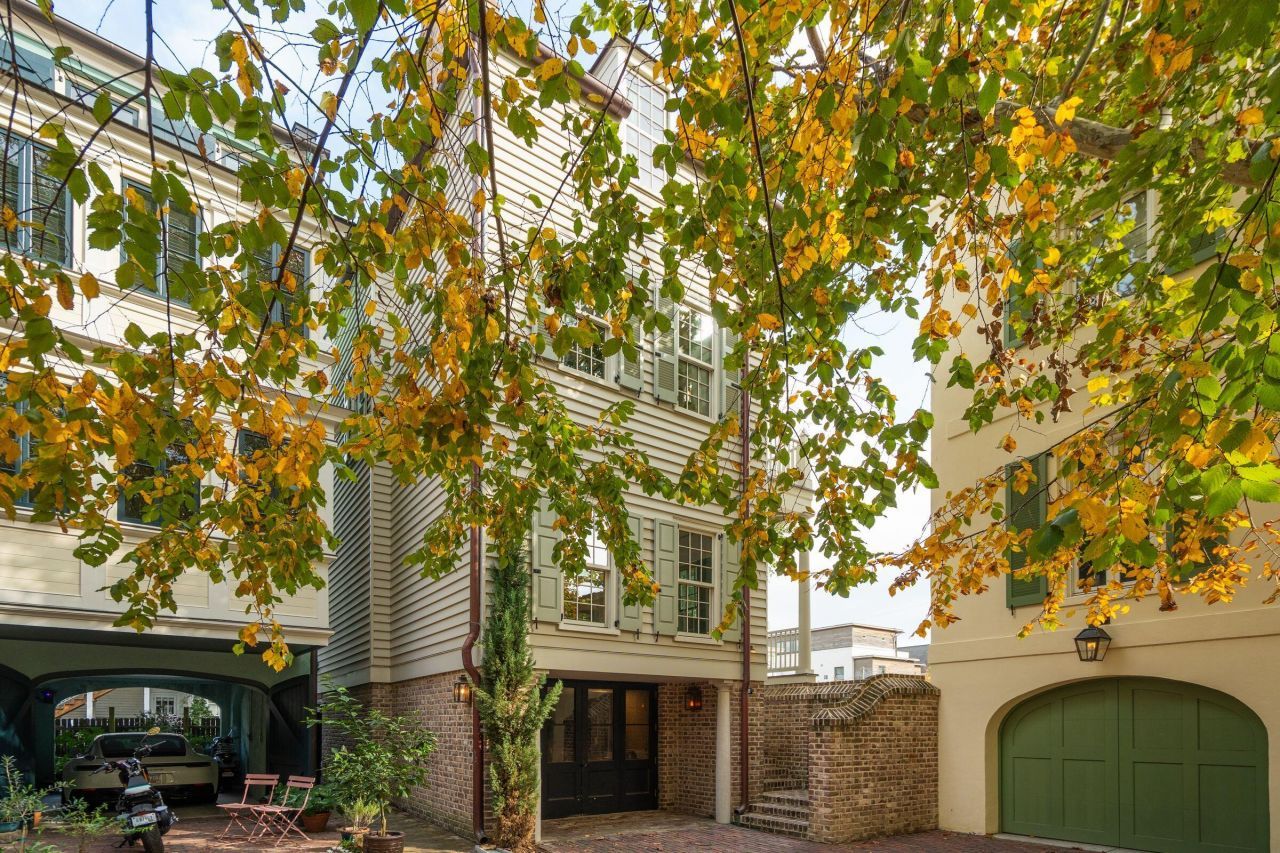 6 Catfiddle Street Photo 86