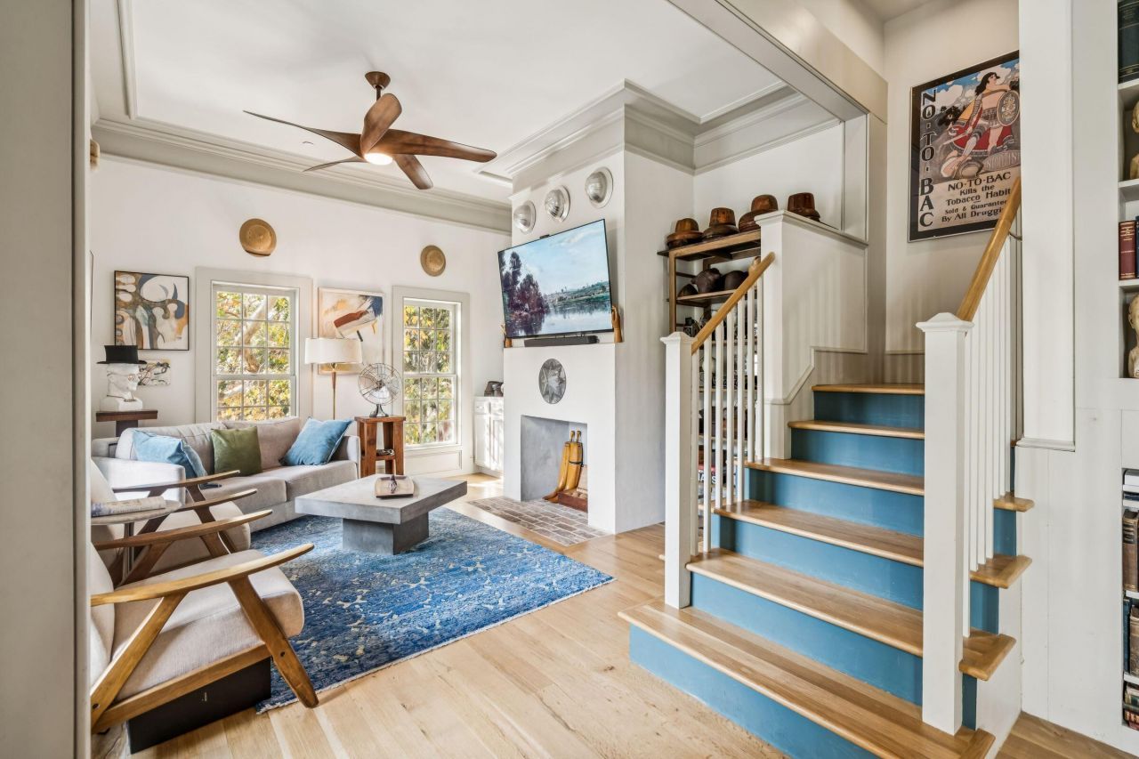 6 Catfiddle Street Photo 9