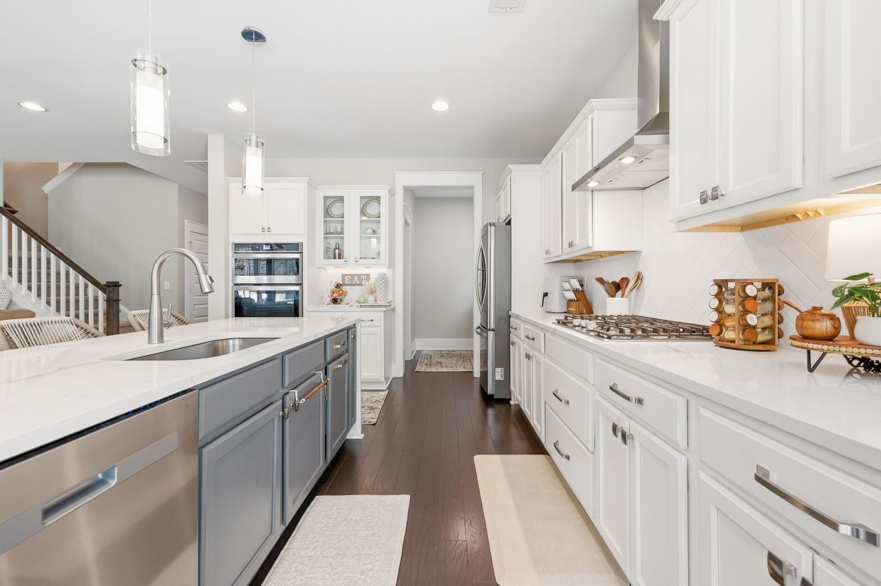 6255 Chadderton Circle Photo 11