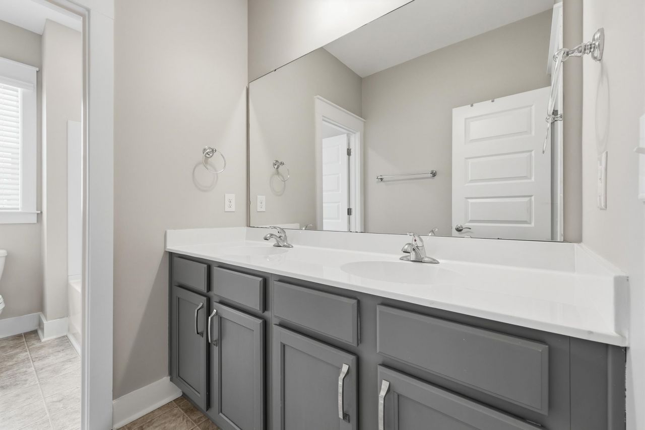 6255 Chadderton Circle Photo 36