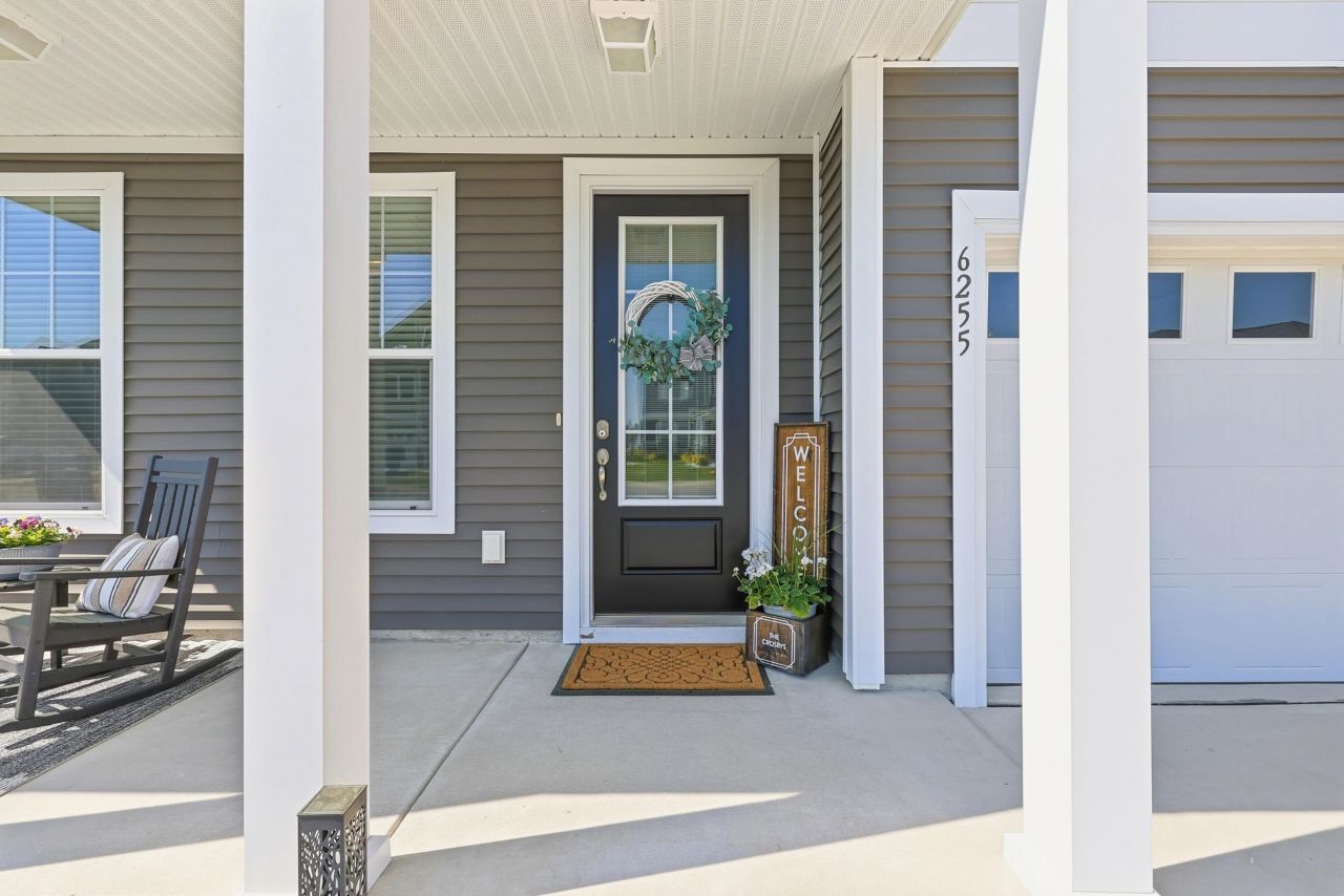 6255 Chadderton Circle Photo 4