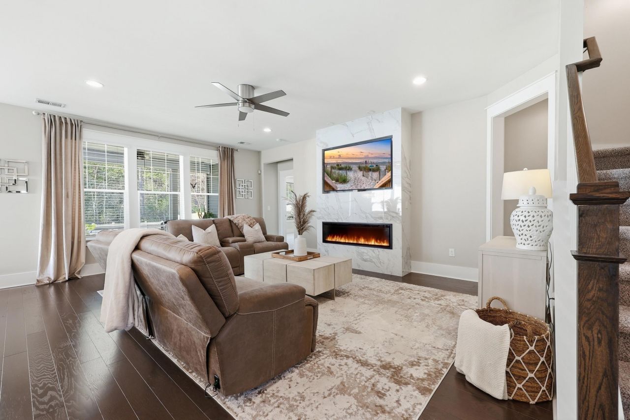 6255 Chadderton Circle Photo 8