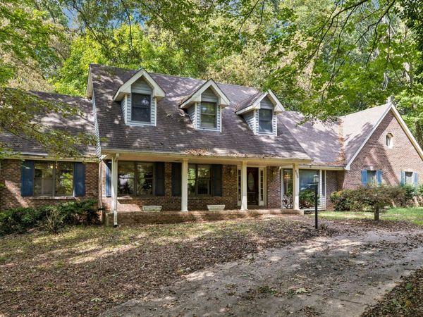 805 Shady Bluff Trl , Clarksville, TN 37043