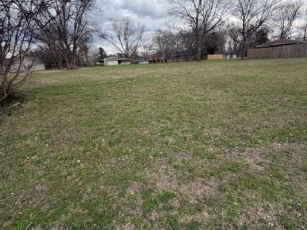 412 Garden St , Estill Springs, TN 37330