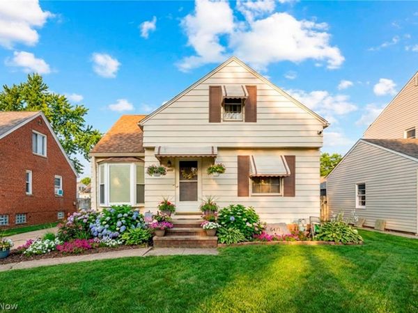 6471 Kerneywood Road , Parma, OH 44129