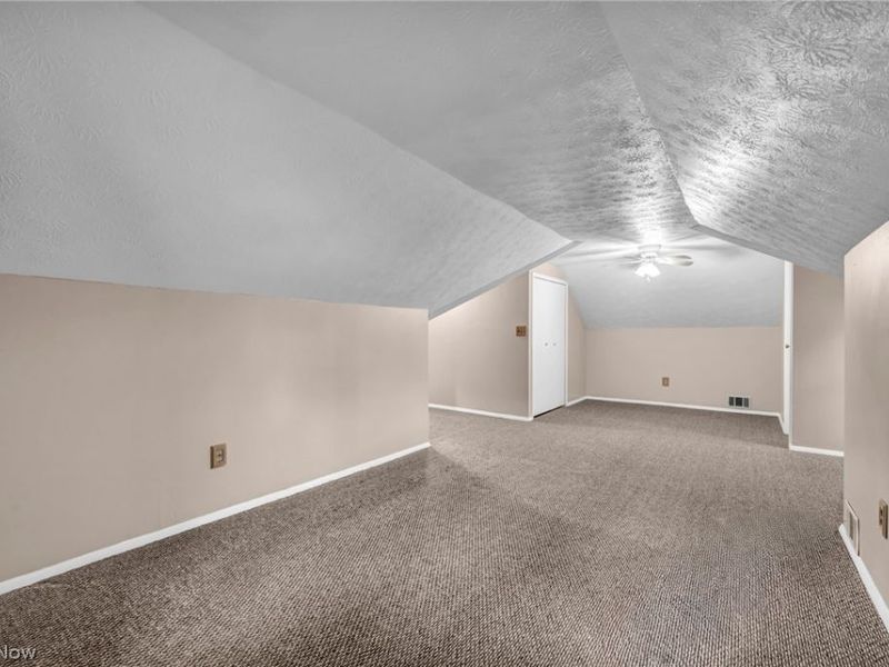 6471 Kerneywood Road , Parma, OH 44129 Photo 22