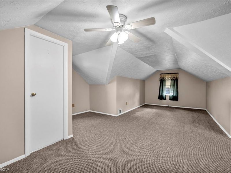 6471 Kerneywood Road , Parma, OH 44129 Photo 25