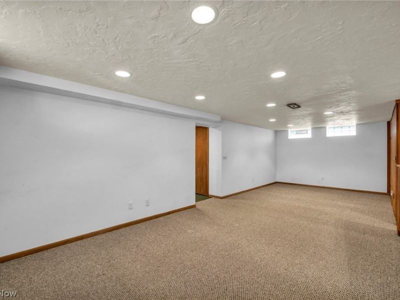 6471 Kerneywood Road , Parma, OH 44129 Photo 29