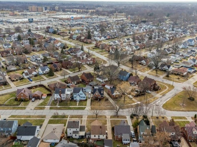 6471 Kerneywood Road , Parma, OH 44129 Photo 39