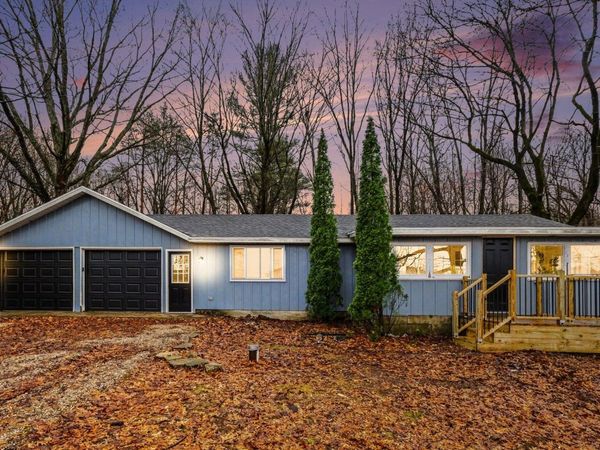 8324 Je Ne Be Drive NE, Rockford, MI 49341