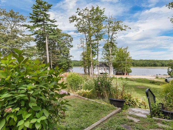 9 Warbonnet Lane, Gilmanton, NH 03237