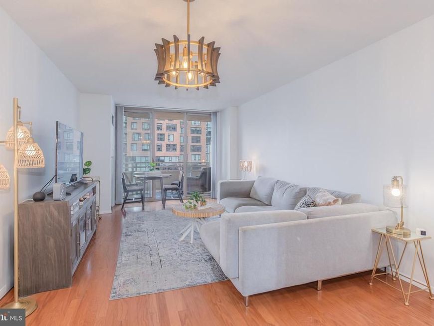 4801 Fairmont Avenue, Unit 411, Bethesda, MD 20814 Main Photo