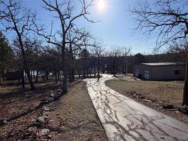 215 Murphy , Canadian, OK 74425