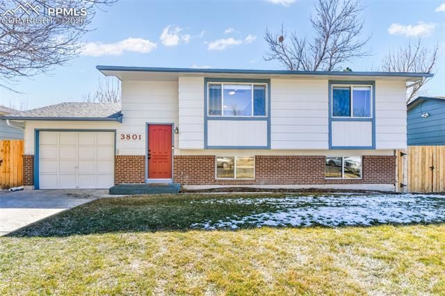 3801 Vaquero Circle, Colorado Springs, CO 80918 Main Photo