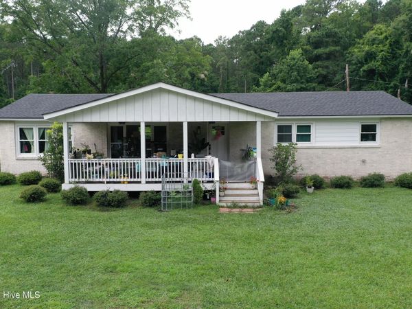 13290 New Britton Highway E, Nakina, NC 28455