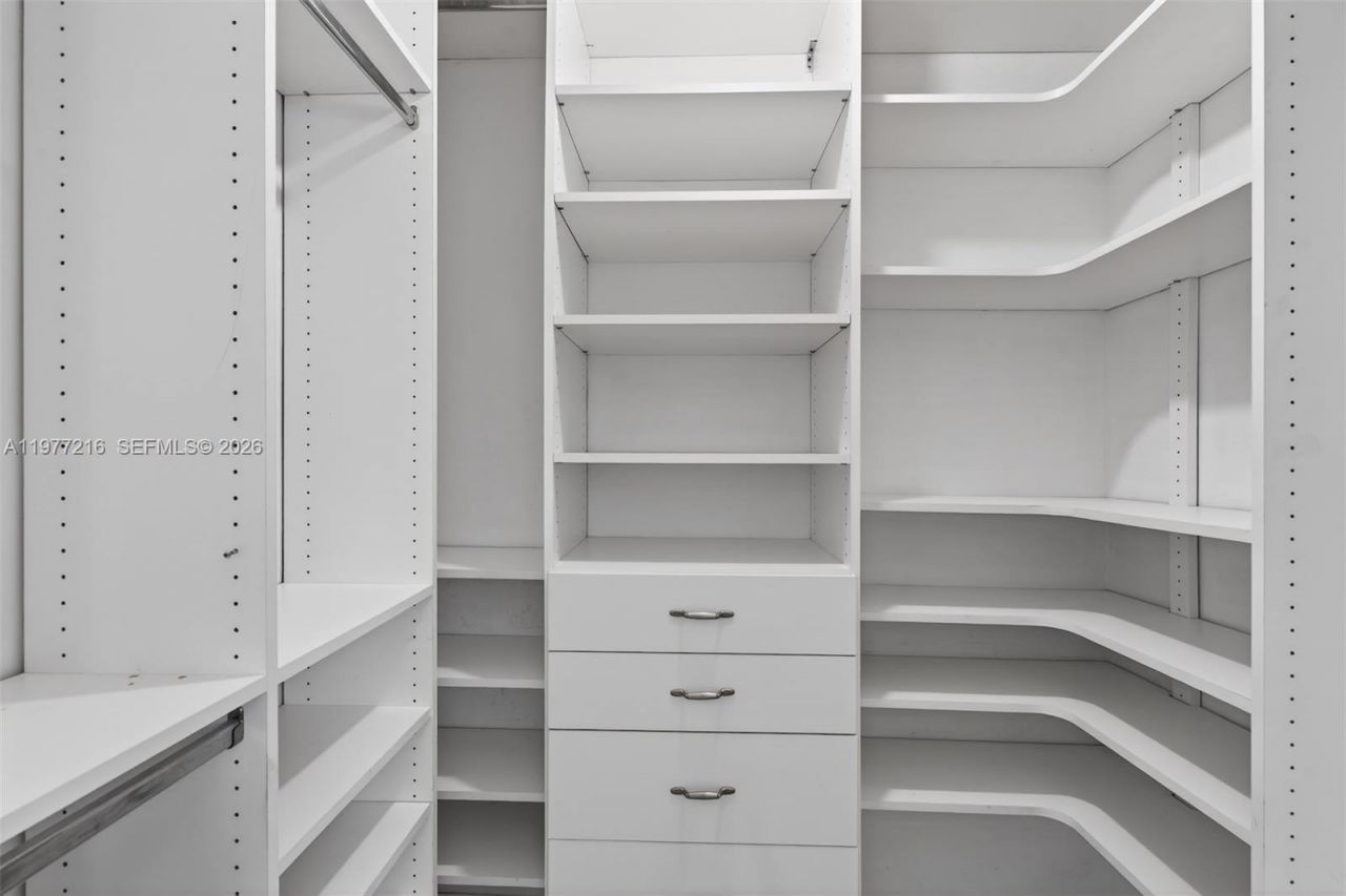 16541 Blatt Blvd , Unit 205, Weston, FL 33326 Photo