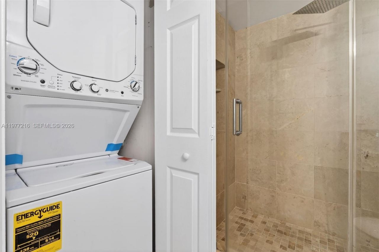 16541 Blatt Blvd , Unit 205, Weston, FL 33326 Photo