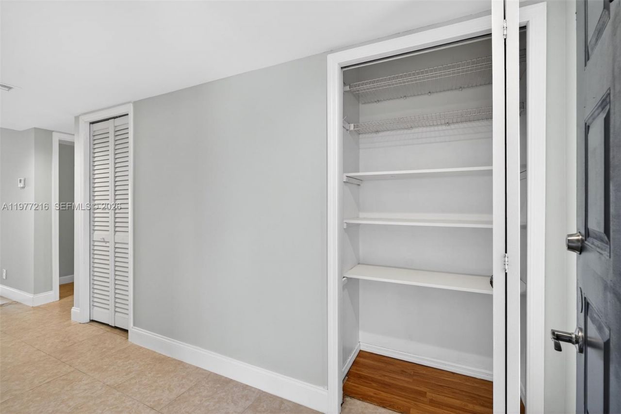 16541 Blatt Blvd , Unit 205, Weston, FL 33326 Photo