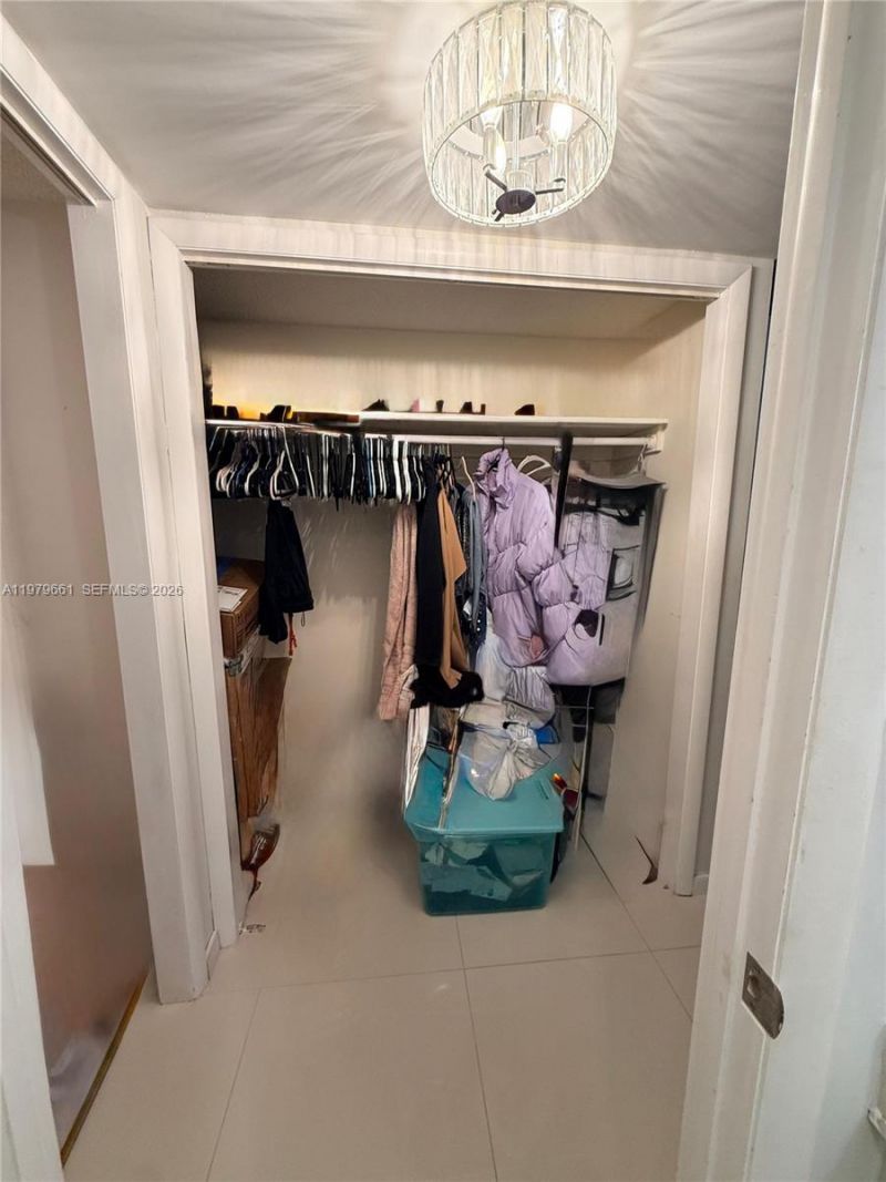 6039 Collins Ave, Unit 635, Miami Beach, FL 33140 Photo